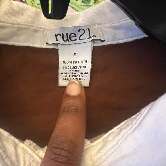 cute Rue 21 brown crop top - Picture 4 of 4